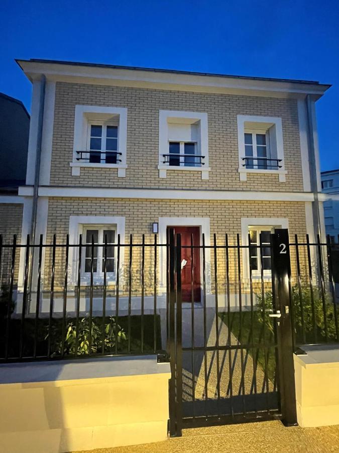 Superbe Villa Au Pied De Disneyland Et Val D'Europe Serris Ngoại thất bức ảnh