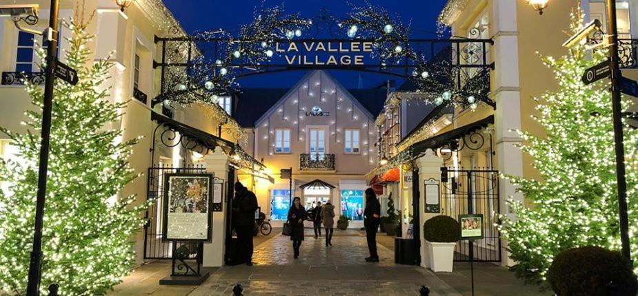 Superbe Villa Au Pied De Disneyland Et Val D'Europe Serris Ngoại thất bức ảnh